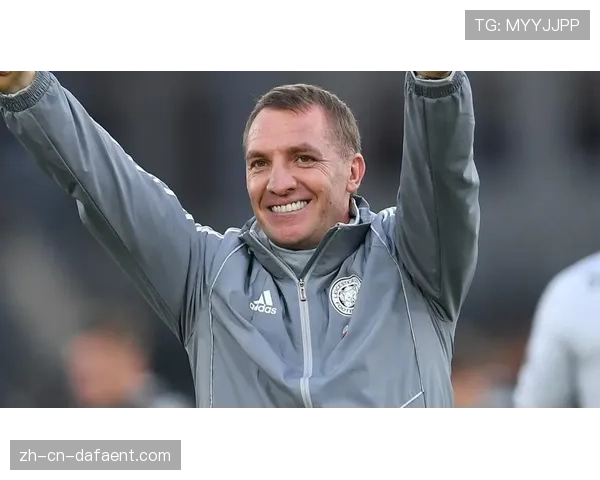 透视埃梅里后置罗杰斯长传打身后与不对称阵型切换的战术密码